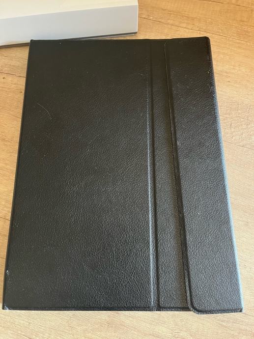 ZELO UGODNO Microsoft Surface Pro X