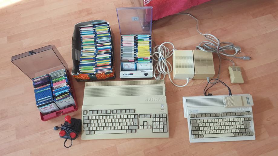 Commodore A500 in A600 HD (amiga + 200 kaset, kasete, igre, adapter)