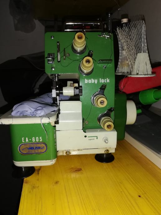 Baby lock EA605 (overlock stroj)