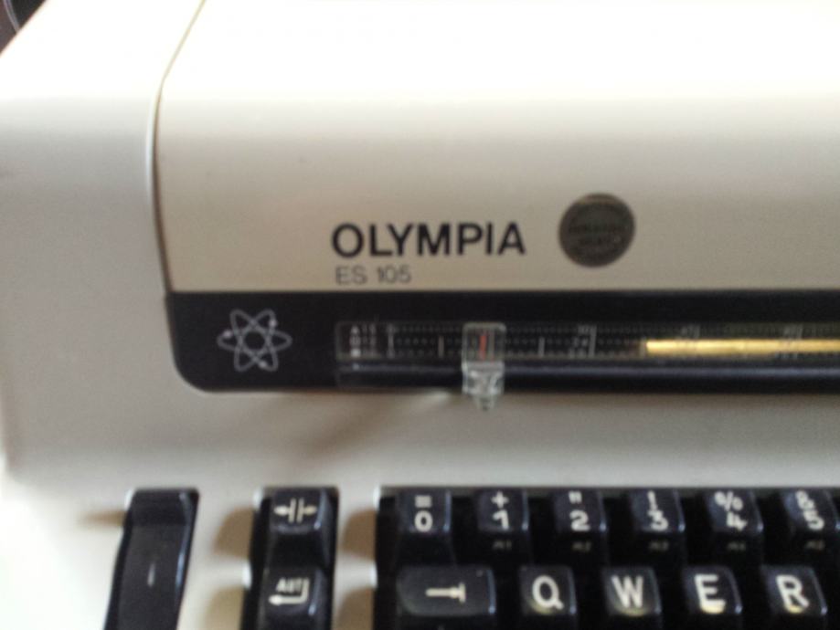 Pisalni stroj olympia