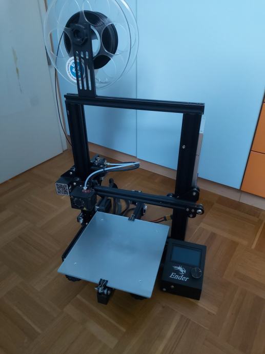 Creality Ender 3 3D tiskalnik 220x220x250mm z dodanim filamentom