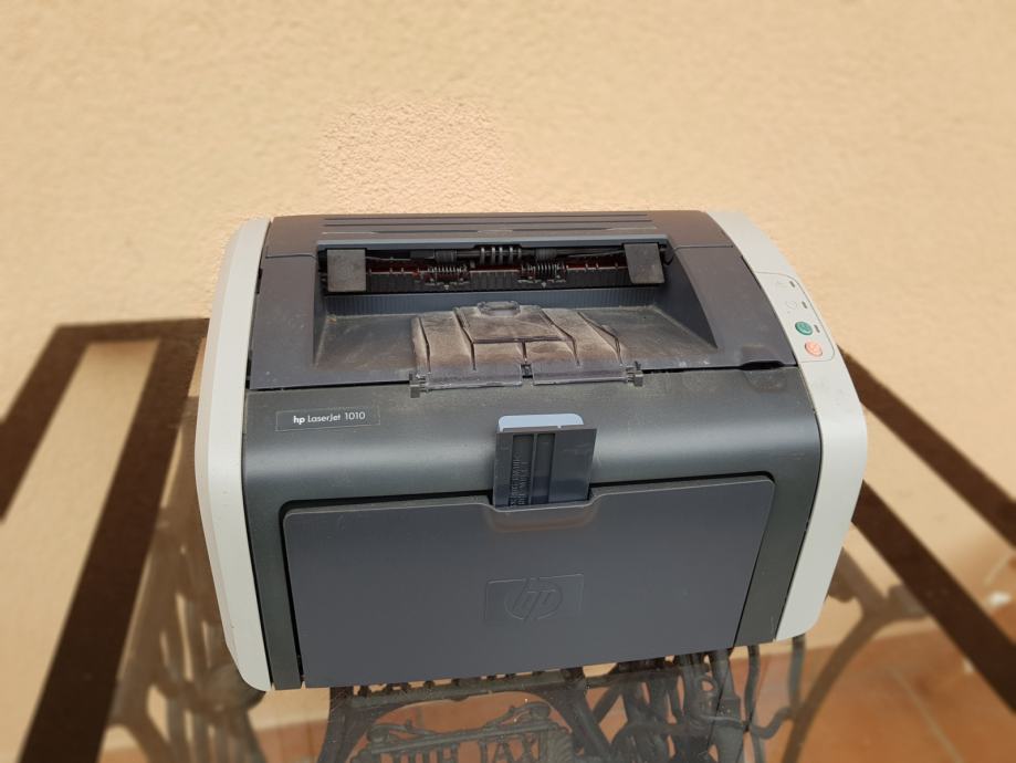 Laserski tiskalnik HP Laserjet 1010 Podarim