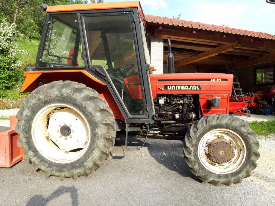 Prodam traktor Universal, 45,1997