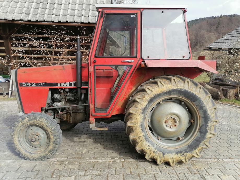 Traktor IMT 542 Deluxe