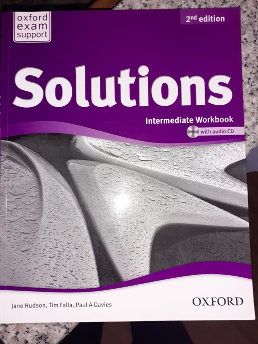 SOLUTIONS INTERMEDIATE 2. IZDAJA, delovni zvezek s CD-jem za angleščin