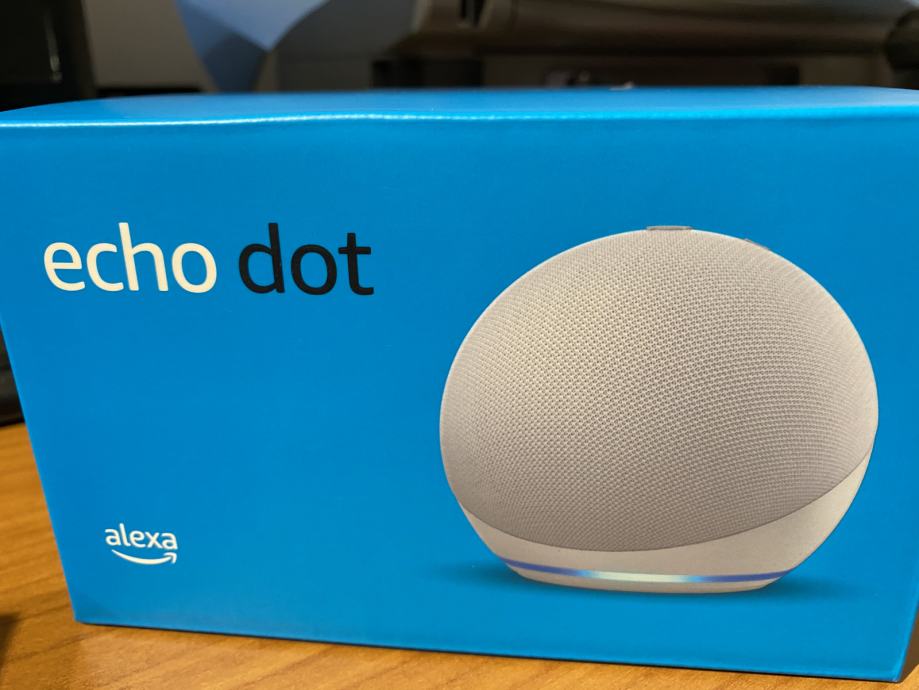 Amazon Echo Dot 4, bele barve, nov zapakiran