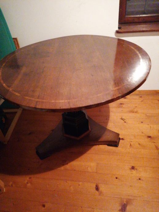 Starinska lesena  miza