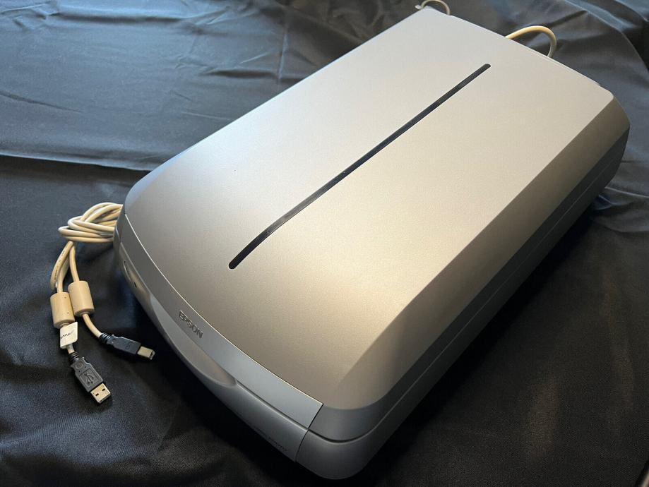 Scanner Epson Perfection 4990 Photo / samo 50 EUR!