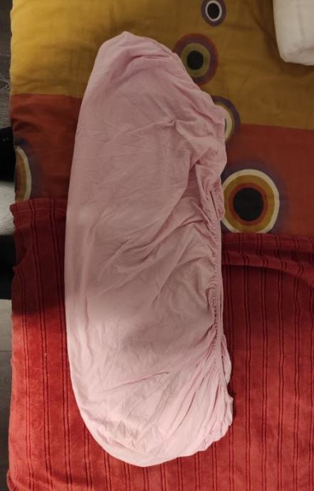 Posteljnina rjuha IKEA roza barve za otroško posteljo 70x140 cm