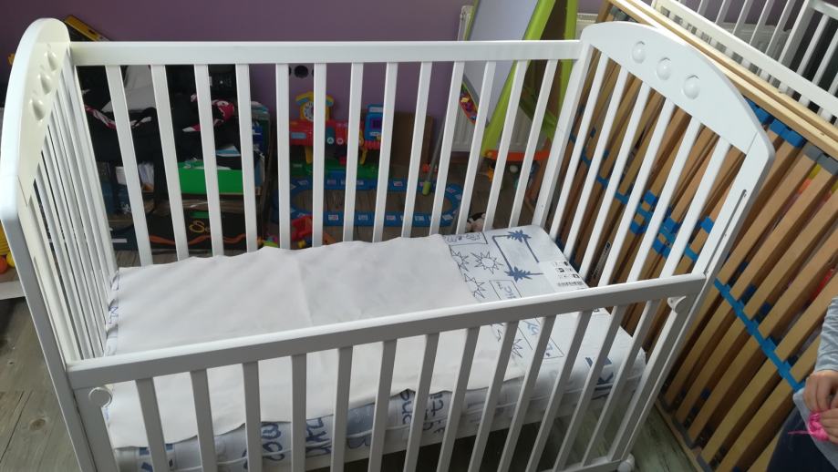 Otroška posteljica 60 x 120 z vzmetnico Dormeo