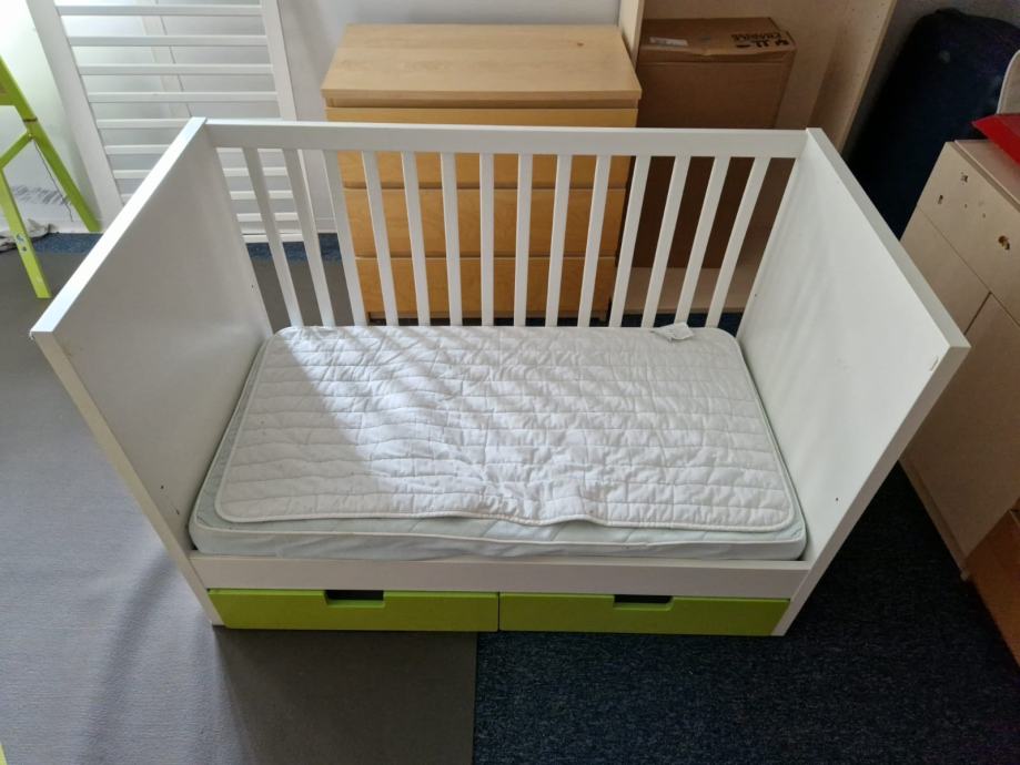 Otroška posteljica Ikea Stuva 60x120 z vzmetnico in posteljnino