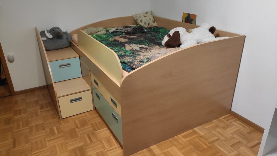 Otroški sestav / postelja 140x190, 4x predalnik