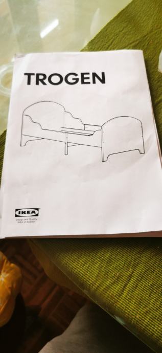 Postelja otroška raztegljiva IKEA Trogen z letv. dnom Luroy, vložkom