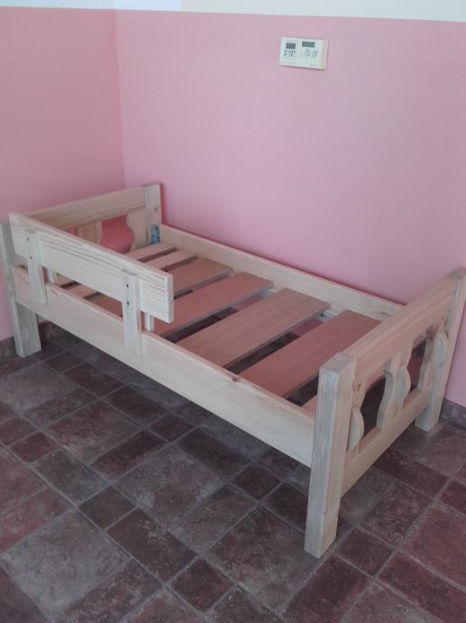 nova posteljca lesena 120x60