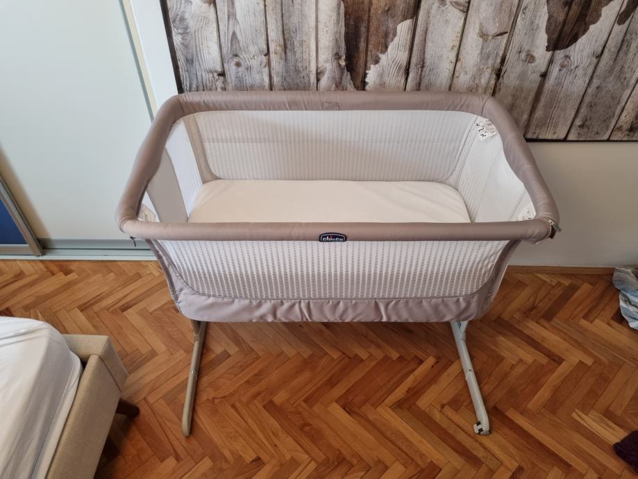 Prodam chicco Next to me air posteljco