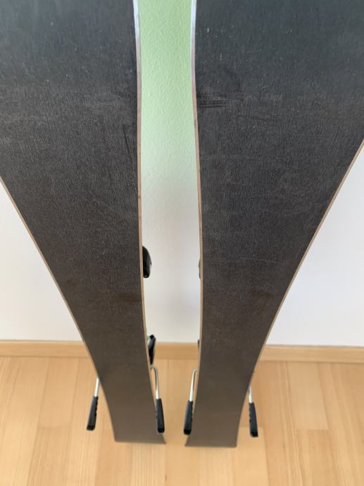 Gebrauchte Skier ELAN JETT Größe: 140 Cm = 1 Meter 40