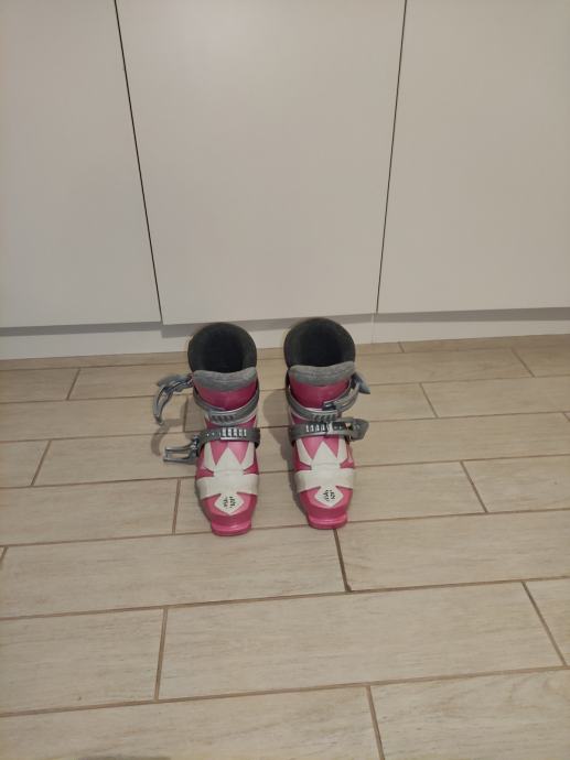 Prodam otroške smučarske čevlje Alpina Junior št:34 oz 220