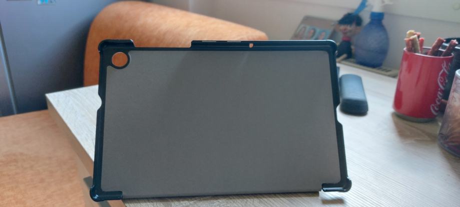 Etui-Zaščitni ovitek za  Lenovo Tab M10 Plus FHD prodam!