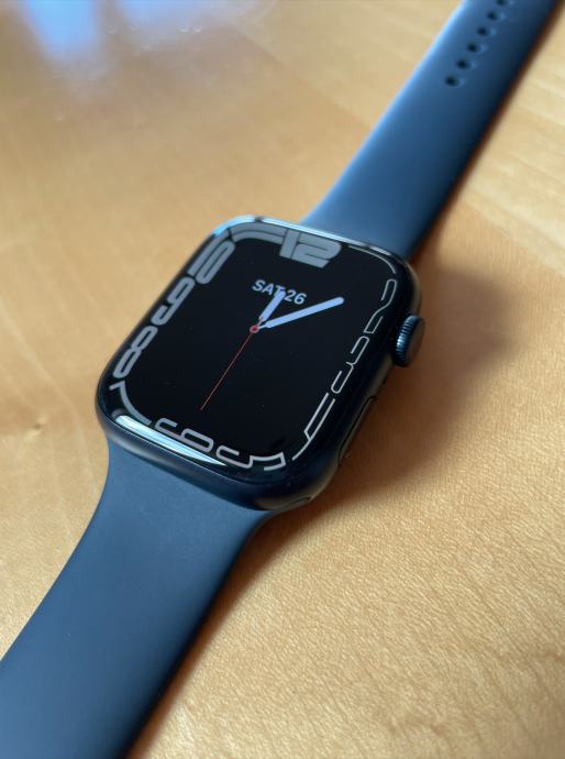 Apple Watch 7, 45mm + fast charger
