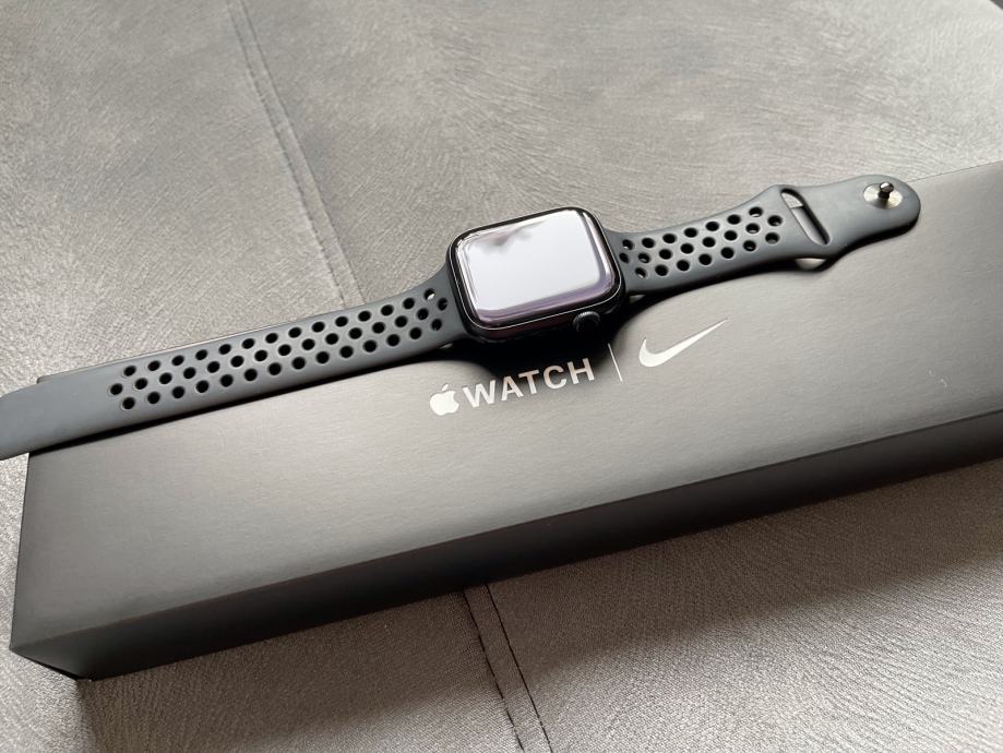 Apple watch 7 NIKE edition