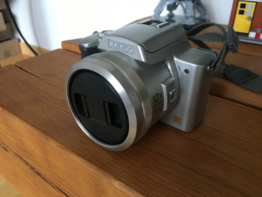 Digitalni fotoaparat Panasonic Lumix DMC-FZ20