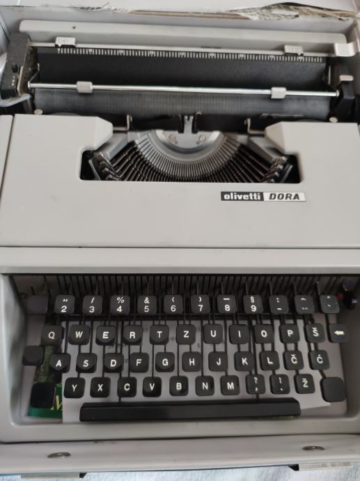 Olivetti Dora