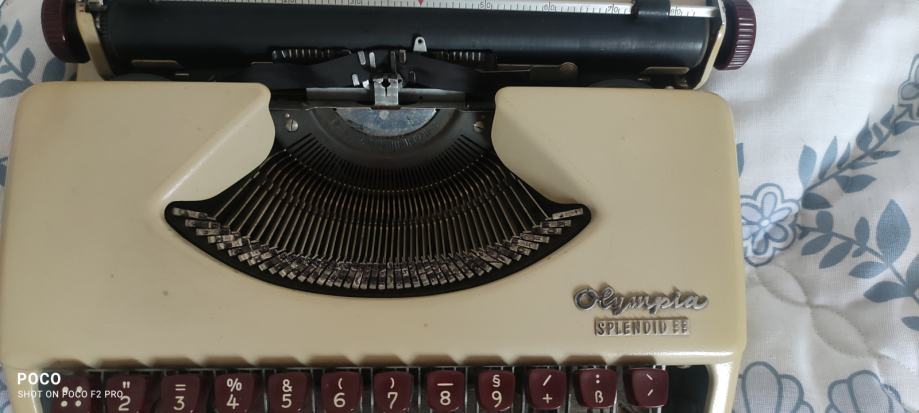 Pisalni stroj olympia splendid 33