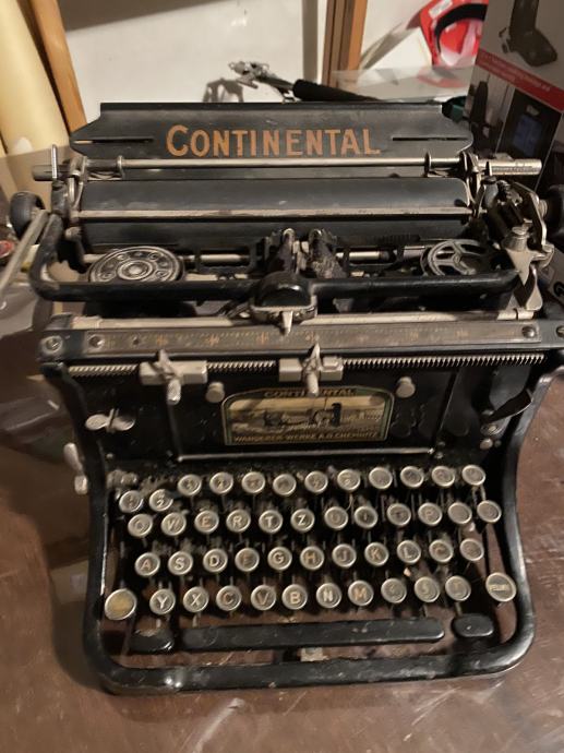 Starinski pisalni stroj Continental, super ohranjen