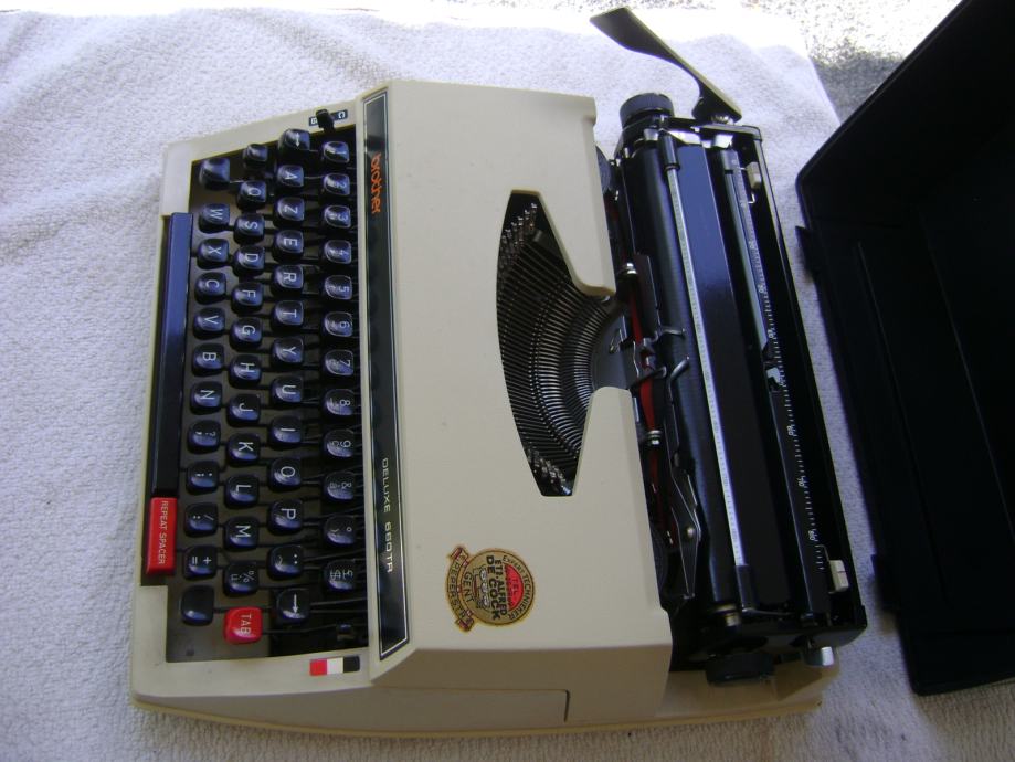 Vintage pisalni stroj Brother