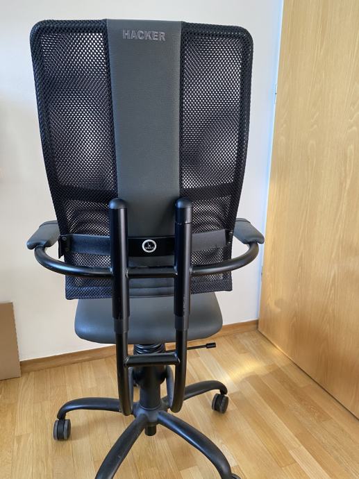 SPinalis office chair Hacker