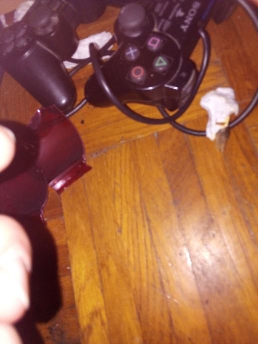 Playstation 2 rahlo poškodovan