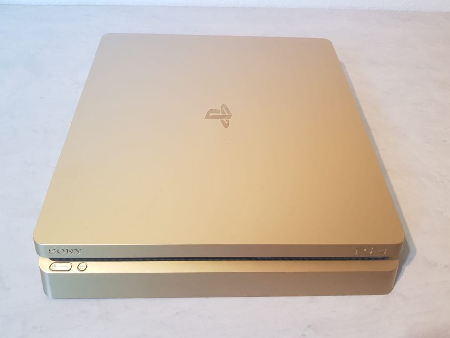 Playstation 4 (gold edition) (cena ni zadnja) +Vr