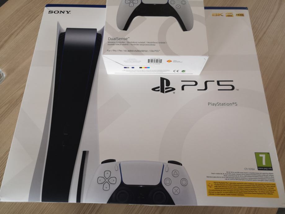 Nov Playstation 5 z blueray + dodatni Controller