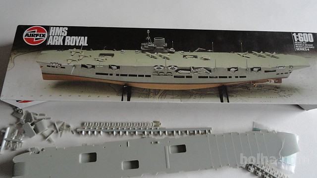 LETALONOSILKA HMS ARK ROJAL 1:600