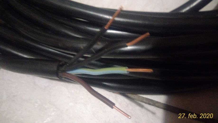 Električni kabel 4 x 1.5 mm 15 metrov