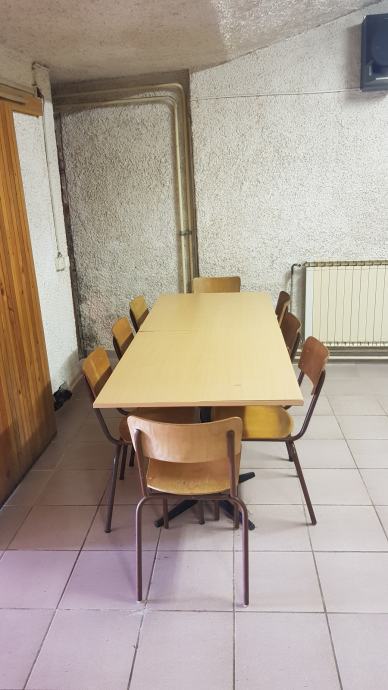Gostilniški stoli in mize