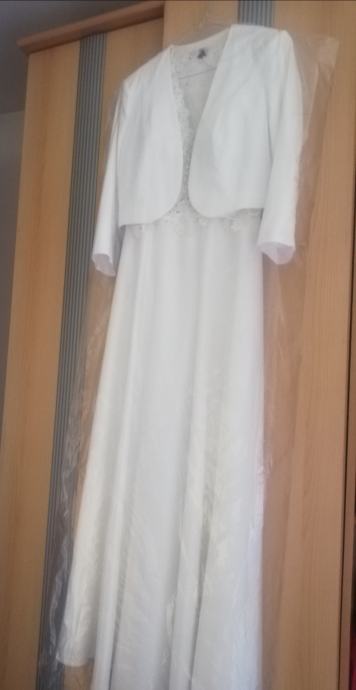 Obleka za birmo ali poroko