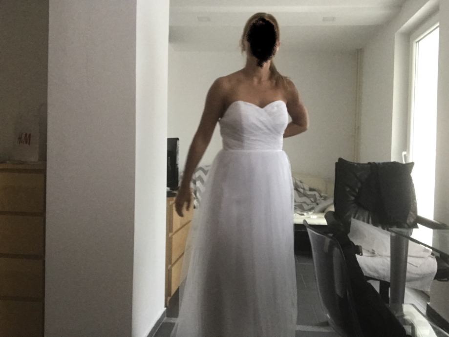 Poročna obleka, 38