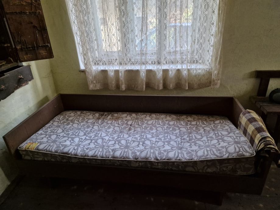 Starejše postelje