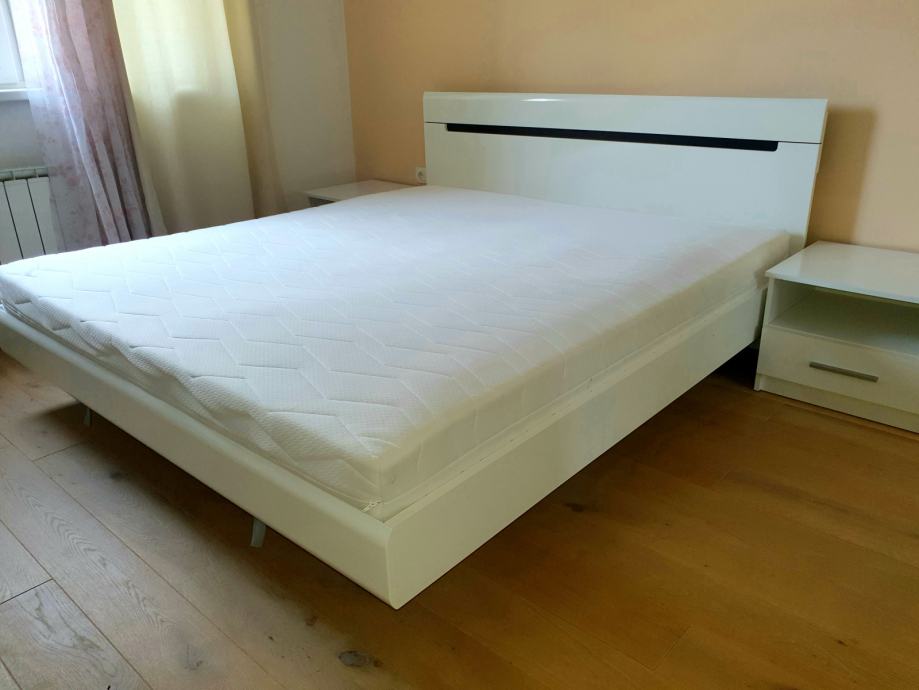 Moderna postelja 1800×2000 mm