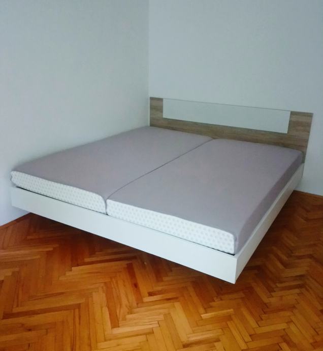 Prodam posteljo 180 x 200 cm