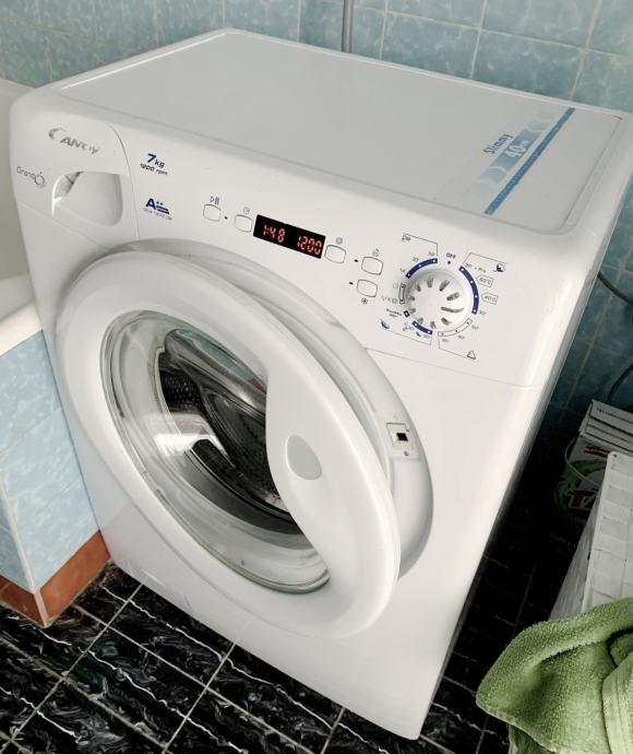Brezhiben pralni stroj CANDY (GC4 1272 D2) 7 kg, 1.200 obratov