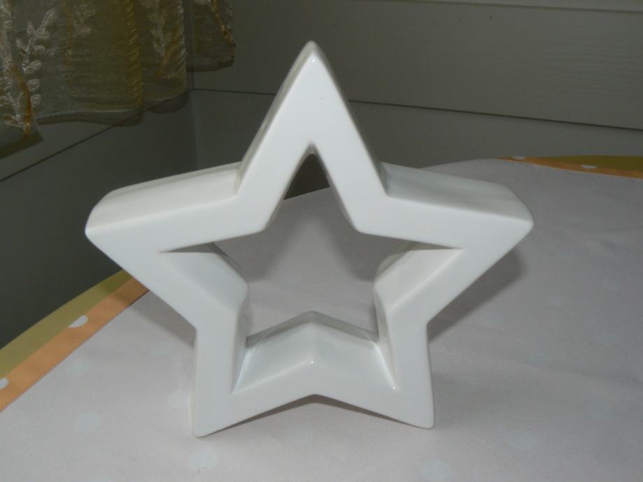 Dekorativna petkraka praznična zvezda 20x21x4,3 cm, nova
