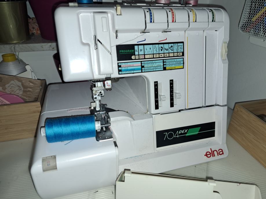 Overlock ELNA 704 DEX_ odlično ohranjen
