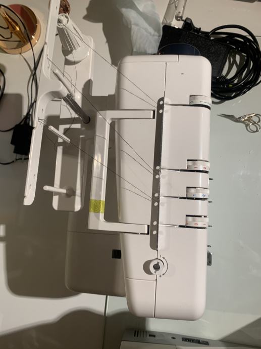 Šivalni stroj robilni stroj Coverlock JANOME CoverPro 1000CPX