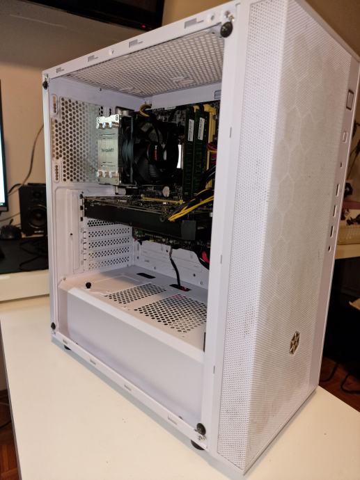 PC Lenovo ThinkStation P300 SFF Core i7-4790 RAM 16Go Disque 2To