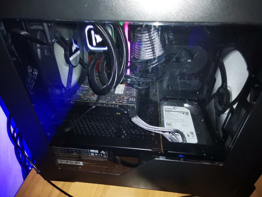 Gaming računalnik Intel i7 7700K, NVIDIA GTX 1060 6GB, 32Gb Ram, H2O