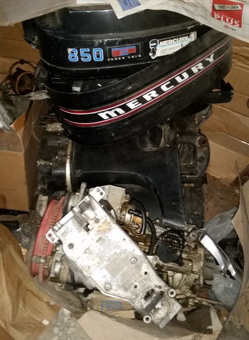 Izvenkrmni motor Mercury 85 hp 850 power trim