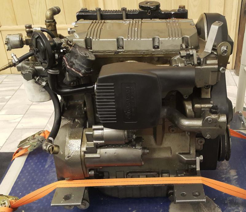 Lombardini LDW 903 3 cilindri 28KM