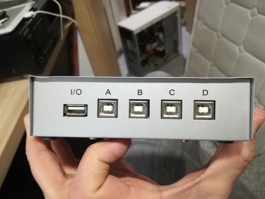 Usb switch